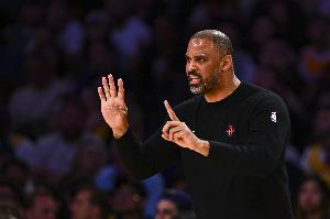 乌度卡：今日首发不变 会继续利用好进攻篮板的优势