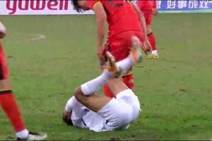 不理智！热议汪士钦直红：何必呢，太不职业了；脑残式申请红牌