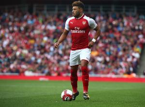 记者：张伯伦仍随队、厄德高、热苏斯参加训练 约克雷斯等4人缺席