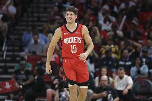 徐静雨：给谢泼德打4星&5星满分有点高 虽打得好但传球可以再加强