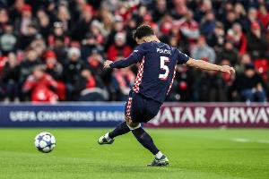 还有油？36岁佩里西奇本赛季18场2球8助，对利物浦为球队首开记录