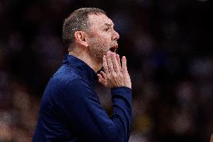 主场领先18分被马刺逆转！阿德尔曼：我必须找到5个愿意防守的