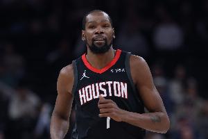 两战爵士的区别？杜兰特：他们减少失误了 我们给了太多三分机会