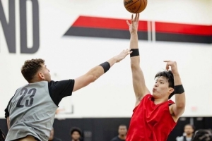 美记：杨瀚森擅攻 克林根擅守 那可以组双塔各取所长