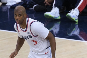 西部倒二！解说：快船的迷航与混乱 已腾不出闲心给保罗留体面了