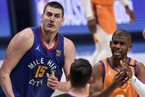 约基奇会记仇？小白胖子也有气性