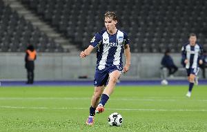 超越贝林！赫塔16岁后腰艾希霍恩成为近80年德国杯最年轻进球者