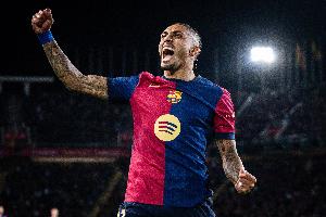 连续当选全场最佳！世体：拉菲尼亚是巴萨的精神领袖和战术核心