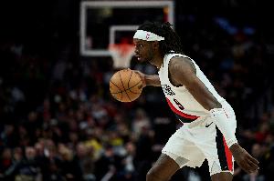 稳定发挥！格兰特15中5拿到16分5板6助 正负值+16最高