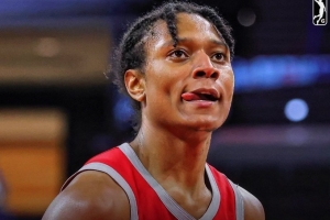 罚球绝杀！火箭旧将小泰泰·华盛顿22中11砍全场最高33分加7助