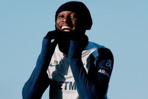 热刺官方祝穆阿尼27岁生日快乐，加盟以来出战12场2球2助