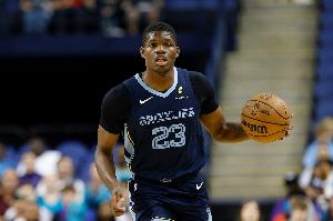 外线有谱！埃迪助攻科沃德三分命中 灰熊再度反超比分