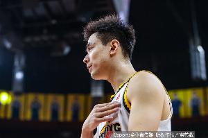 辽宁迎近年最难开局 后卫短缺是最大问题 只能期待继伟早点回来了