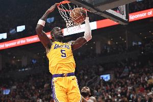 砍14分12板！艾顿：这样的表现只是平庸 我能做到的远比这多