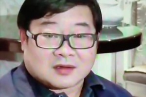 拜合拉木脚后跟破门瞬间，现在球迷嘿翻天