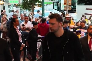 杜兰特无敌关键球 火箭逆转加时战胜魔术！！