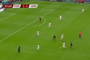 圆月弯刀！内维斯任意球直挂死角，葡萄牙4-1领先亚美尼亚