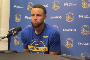 被吹了隔扣后，格林得意的小表情，文班都快被气哭了.....