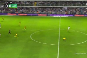 漏斗型身材啊！亚马尔前女友这看着好像身材比有点怪~