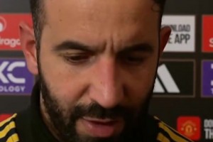 万项曾被认为球商堪忧，今60分钟独造5球！他让董路惊叹！