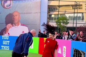 氧气！阿森纳历代球衣的变化！你是什么时候入坑的呢？