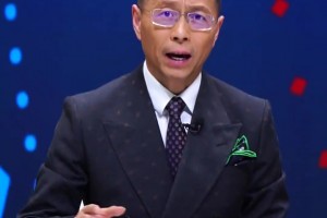 詹俊：英超现在进入攻防转换、对抗、防守和进攻高度利用的新比拼