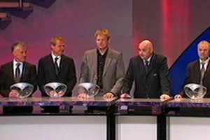 费迪南德：质疑B费的人不懂球，他已经可以比肩曼联传奇了