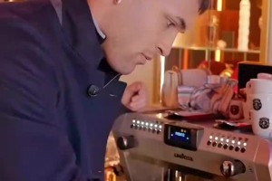 黄健翔曾言：如果没有国安申花，中国足球职业化三十年会失色不少