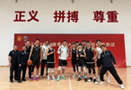 翟晓川晒球队合影：又是一年CBA体测保持训练就会有好的结果！