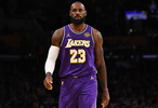 湖媒：詹姆斯愿为球队更好而自我牺牲这就是他成为GOAT的原因