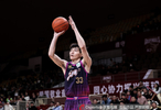 外线很准！吴前5记三分球拿到22分2板6助1断正负值+33